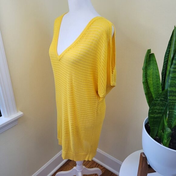 Torrid Open Stitch Cold Shoulder Yellow Dolman Sweater Sz 1X - Picture 3 of 13